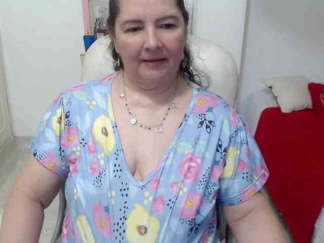 leonela-68