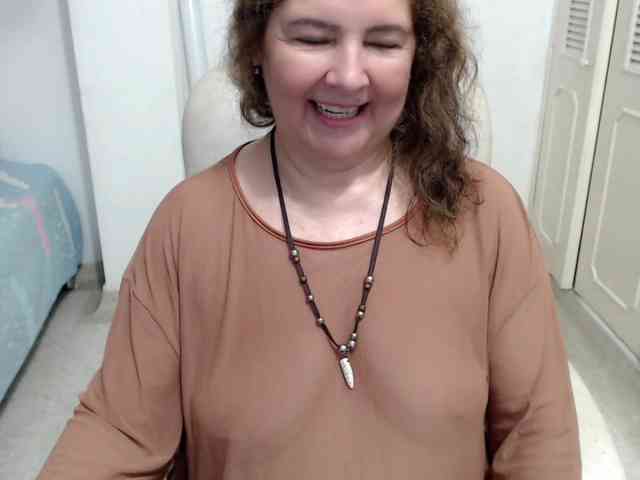 leonela-68 webcam