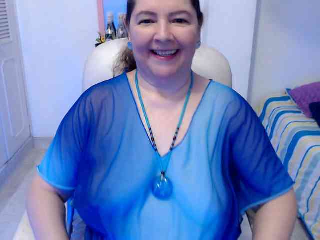 leonela-68 webcam
