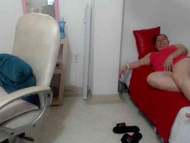 leonela-68 webcam