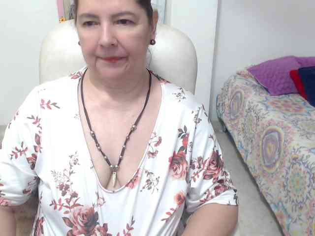 leonela-68 webcam