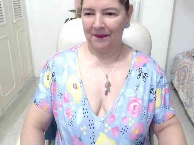 leonela-68 webcam