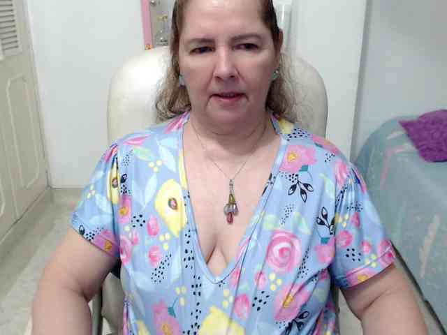 leonela-68
