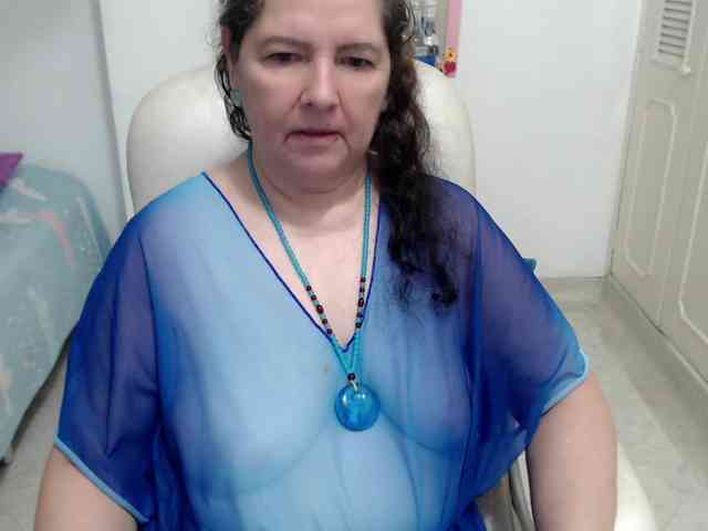 leonela-68 webcam
