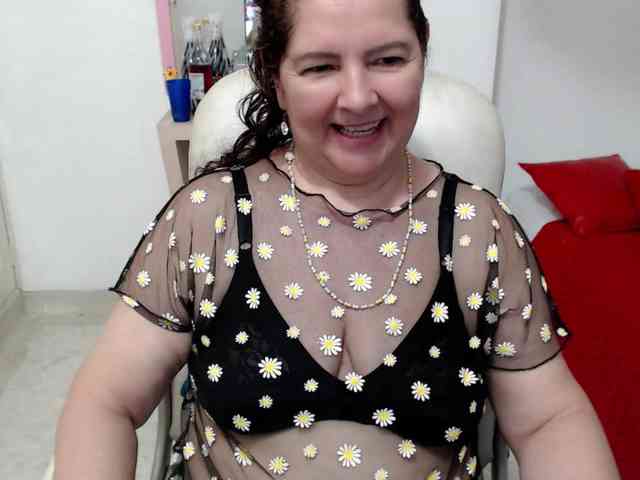 leonela-68 webcam