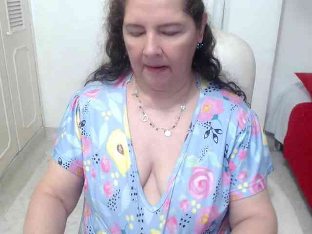 leonela-68 webcam