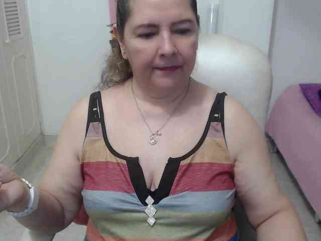 leonela-68