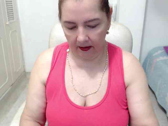 leonela-68