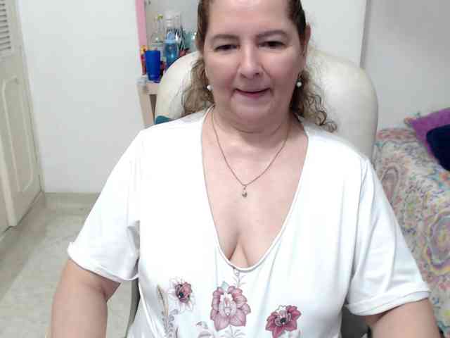 leonela-68 webcam