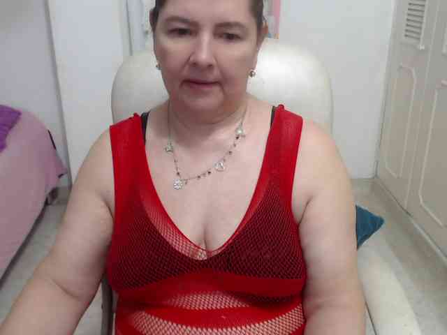leonela-68 webcam