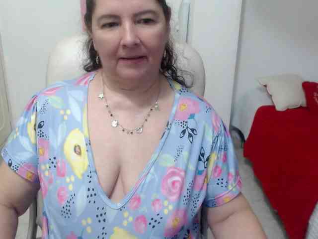 leonela-68