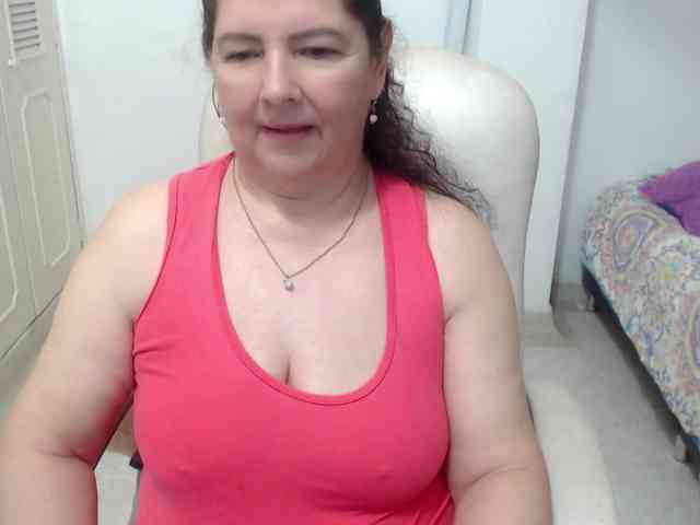 leonela-68