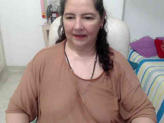 leonela-68 webcam