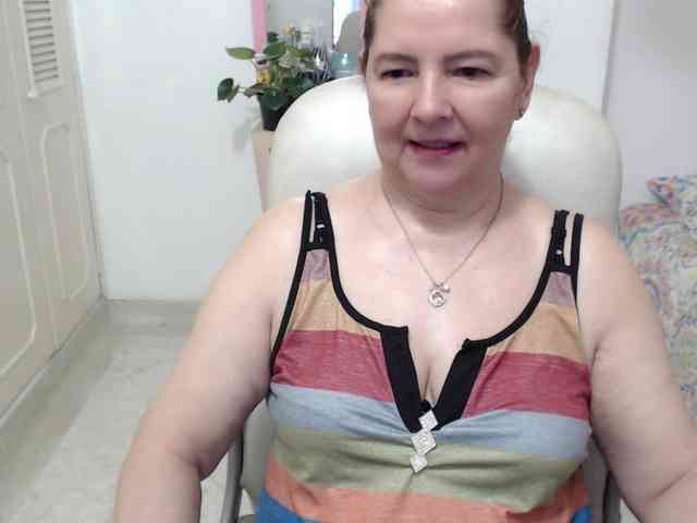 leonela-68