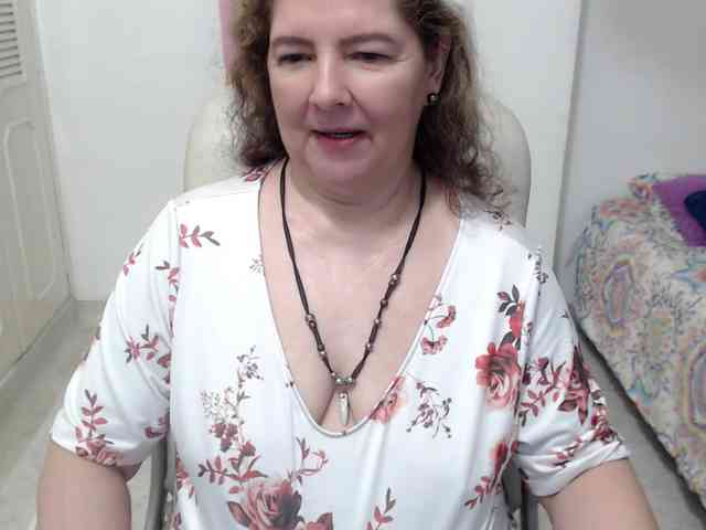 leonela-68 webcam