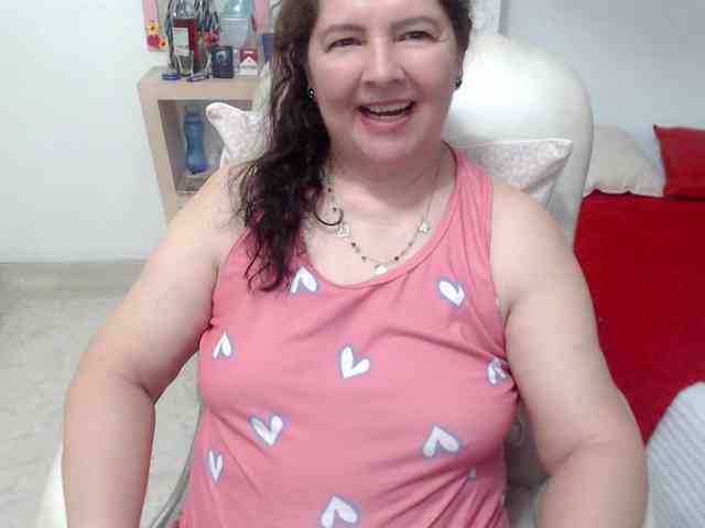 leonela-68 webcam