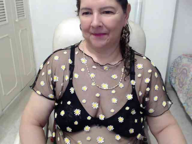 leonela-68