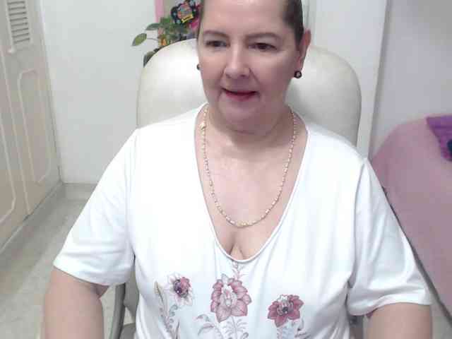 leonela-68 webcam