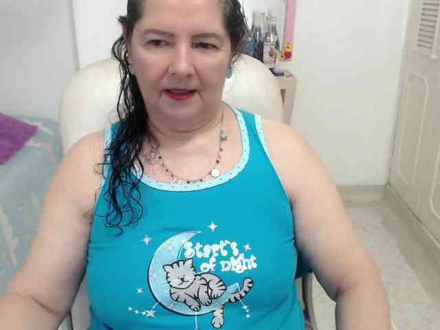 leonela-68 webcam