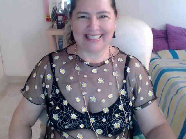 leonela-68 webcam