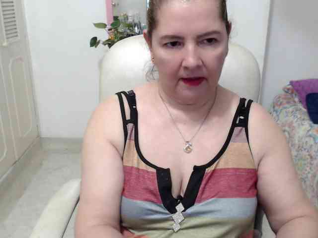 leonela-68 webcam