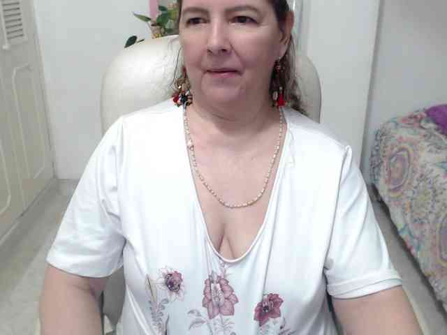 leonela-68 webcam