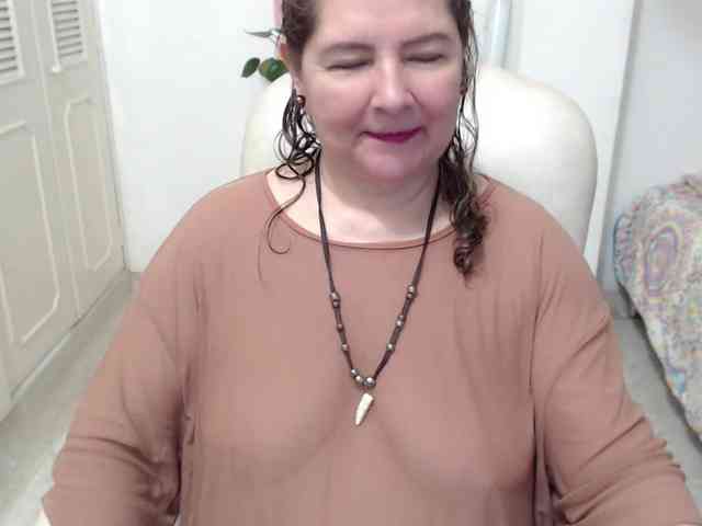 leonela-68 webcam