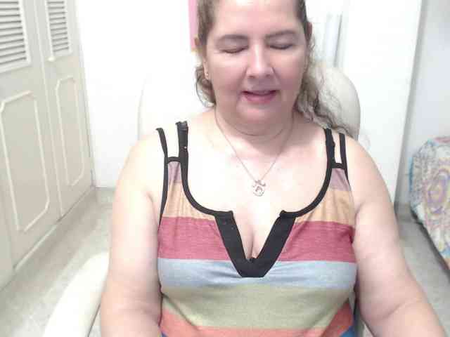 Leonela-68 - Girl 
