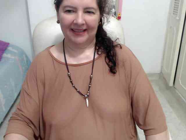 leonela-68 webcam