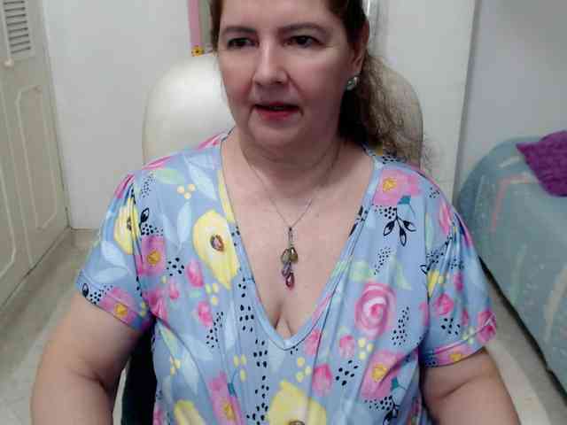 leonela-68 webcam