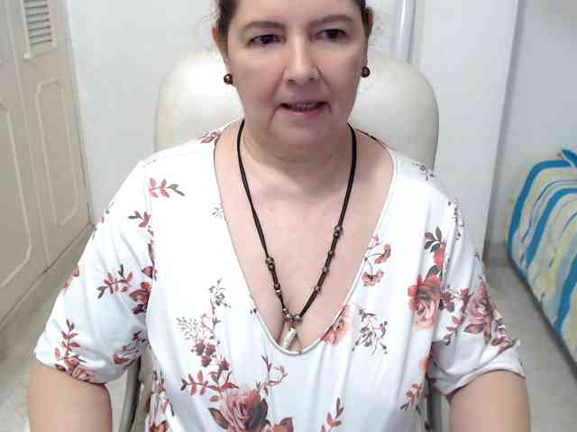 leonela-68 webcam