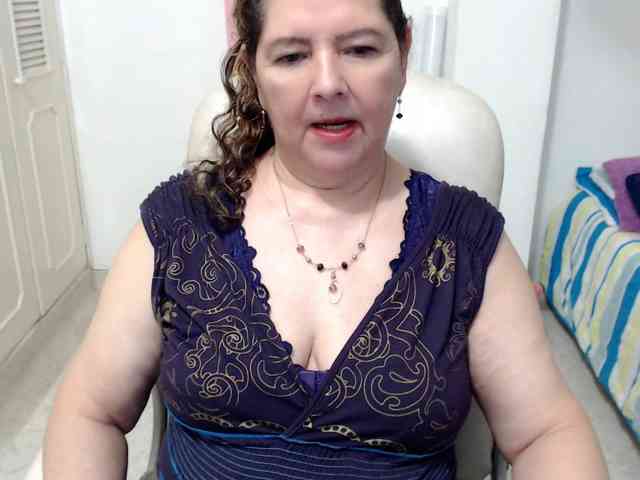 leonela-68