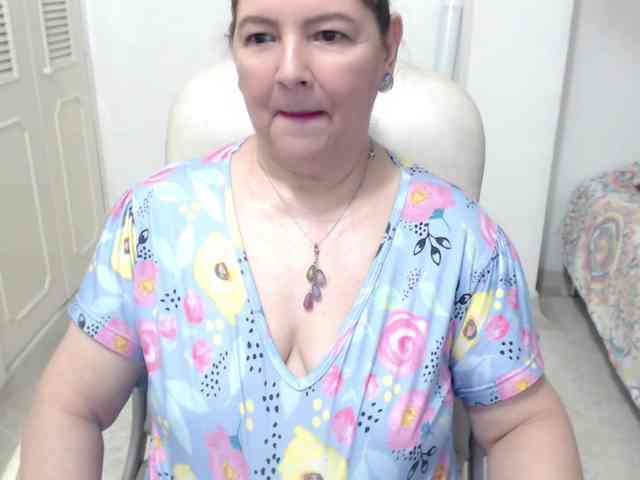 leonela-68 webcam