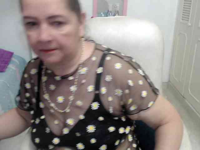 leonela-68 webcam