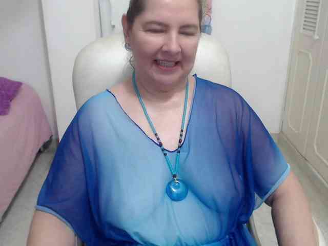 leonela-68 webcam