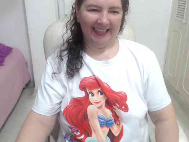 leonela-68 webcam