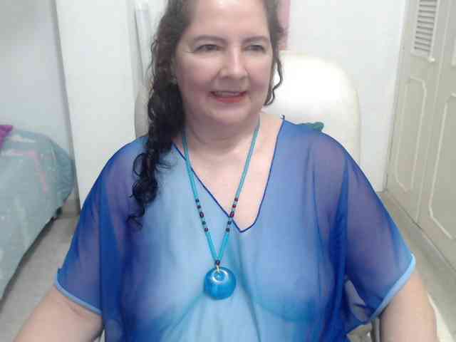 leonela-68 webcam