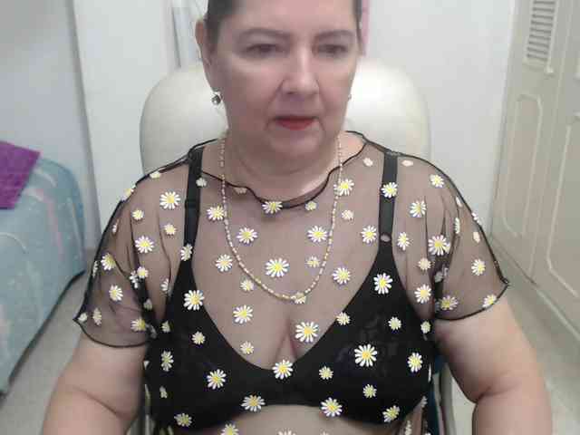 leonela-68 webcam