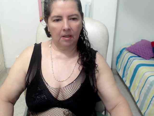 leonela-68 webcam
