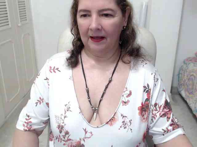 leonela-68 webcam