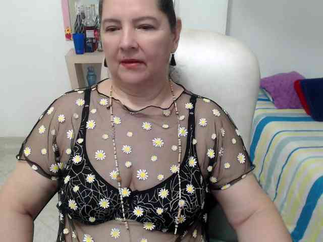leonela-68 webcam