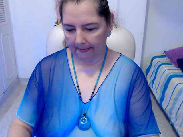 leonela-68