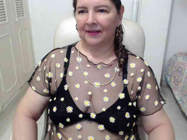 leonela-68 webcam