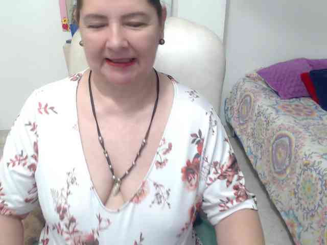 leonela-68