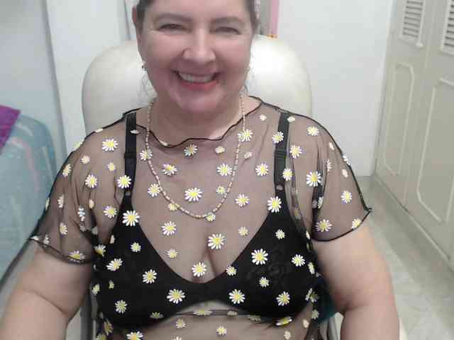 leonela-68 webcam