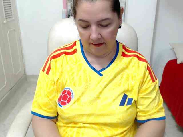 leonela-68