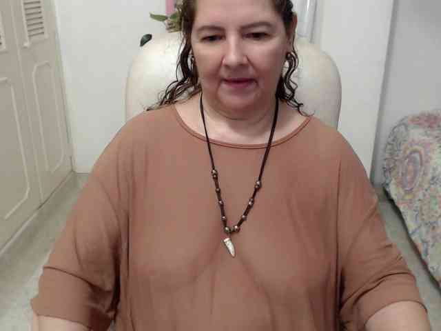 leonela-68 webcam