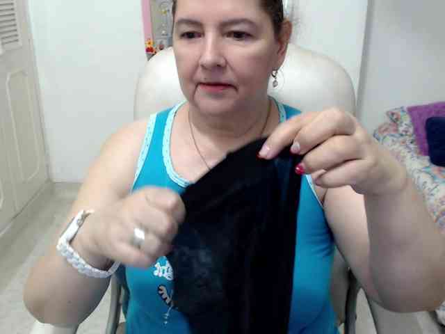 leonela-68
