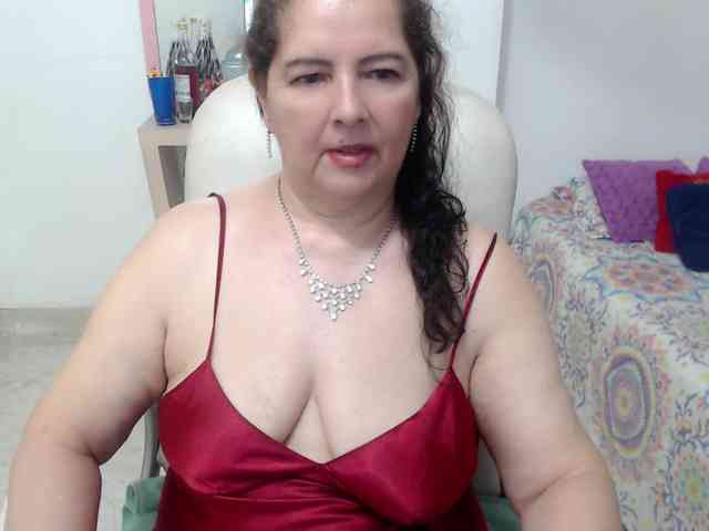leonela-68
