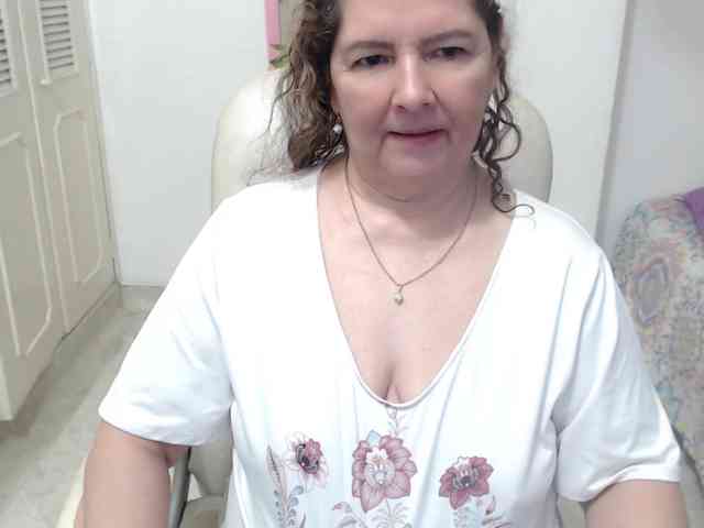 leonela-68
